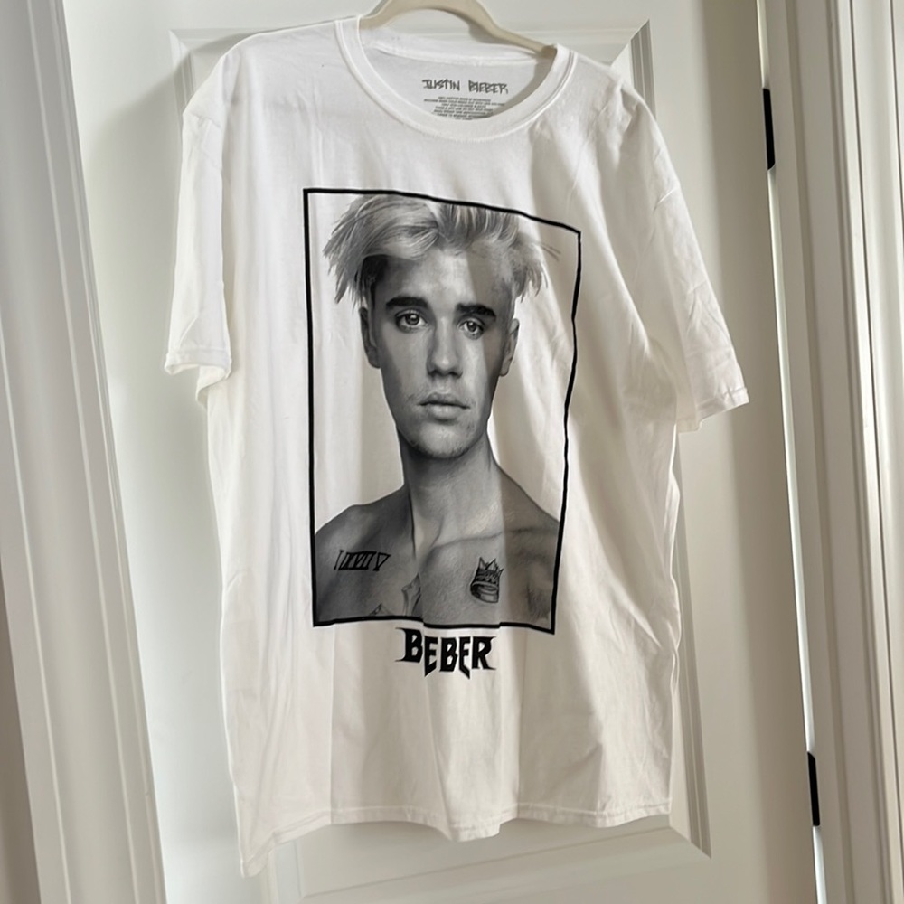 Justin Bieber T Shirt NWOT IT FELL OFF